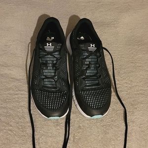 Under armour black and teal sneakers